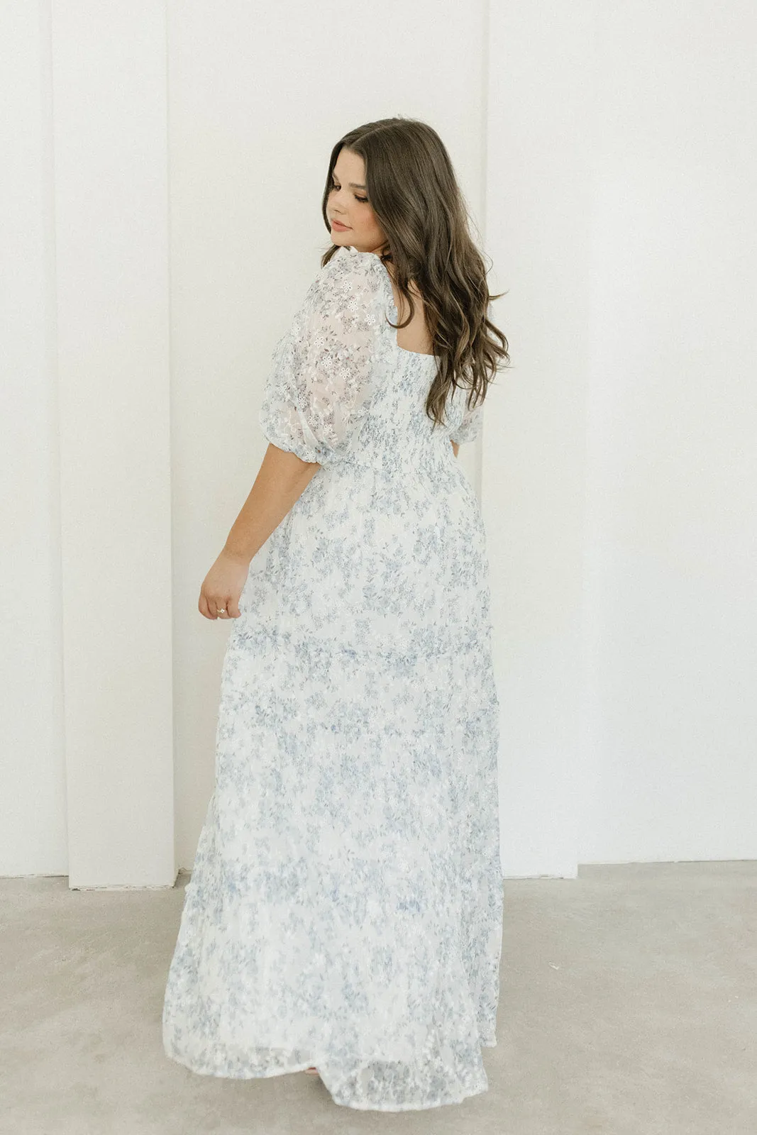 Daphne High Slit Eyelet Detail Maxi Dress in Blue and White Floral - Inclusive Sizing - Inclusive Sizing