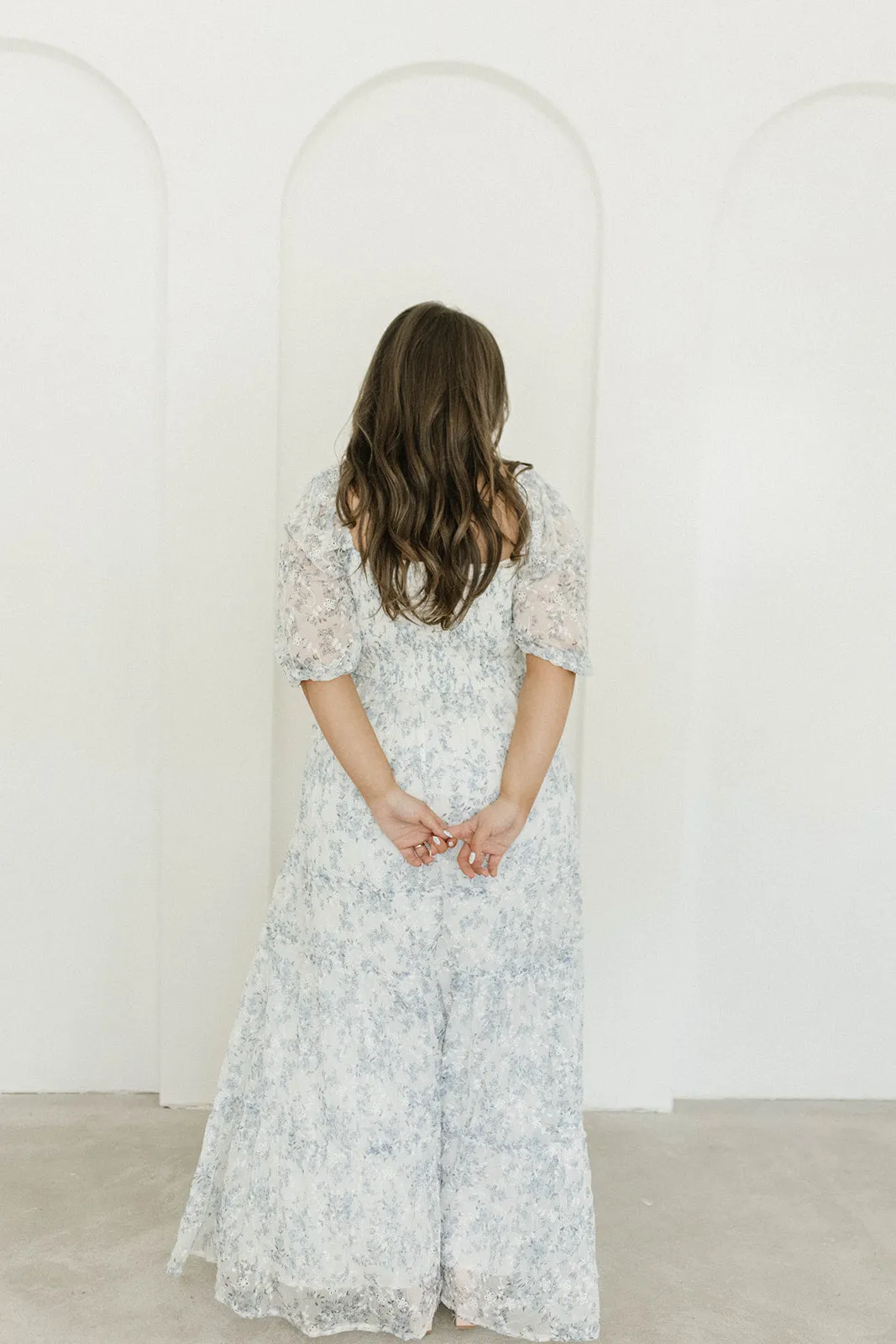 Daphne High Slit Eyelet Detail Maxi Dress in Blue and White Floral - Inclusive Sizing - Inclusive Sizing
