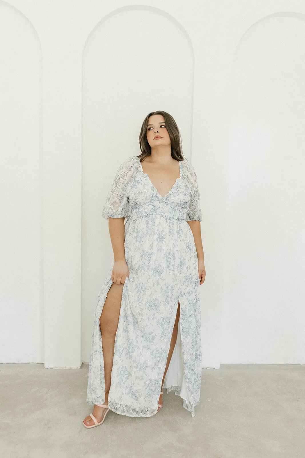 Daphne High Slit Eyelet Detail Maxi Dress in Blue and White Floral - Inclusive Sizing - Inclusive Sizing