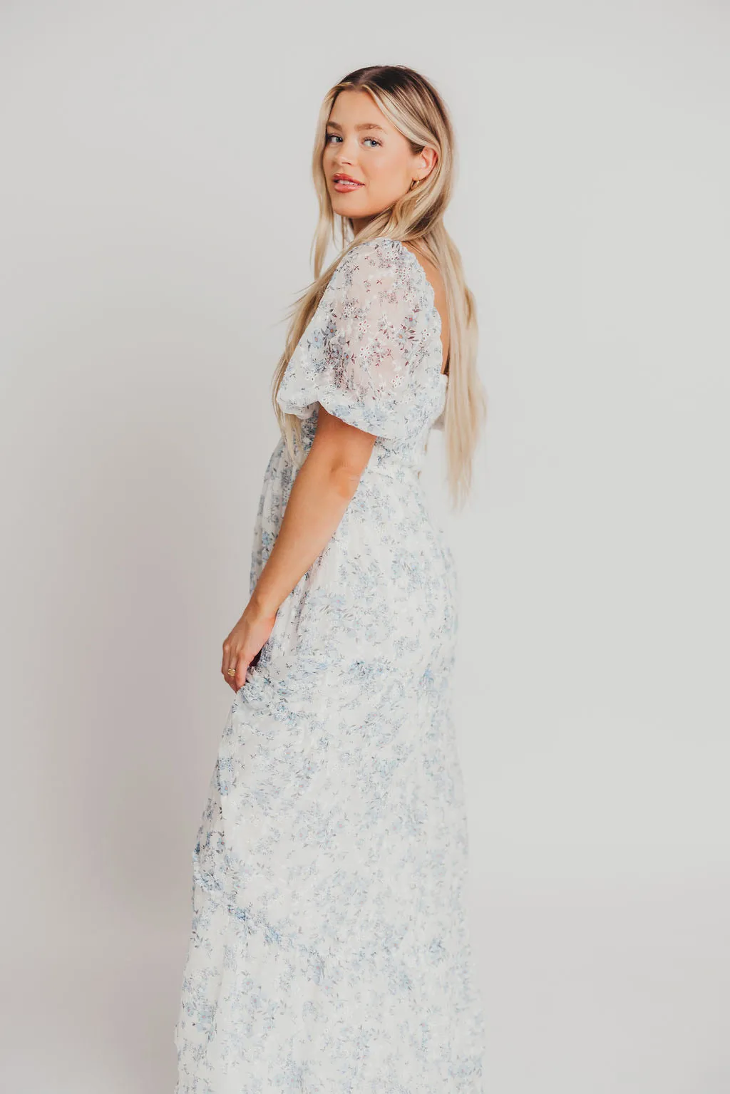 Daphne High Slit Eyelet Detail Maxi Dress in Blue and White Floral - Inclusive Sizing - Inclusive Sizing