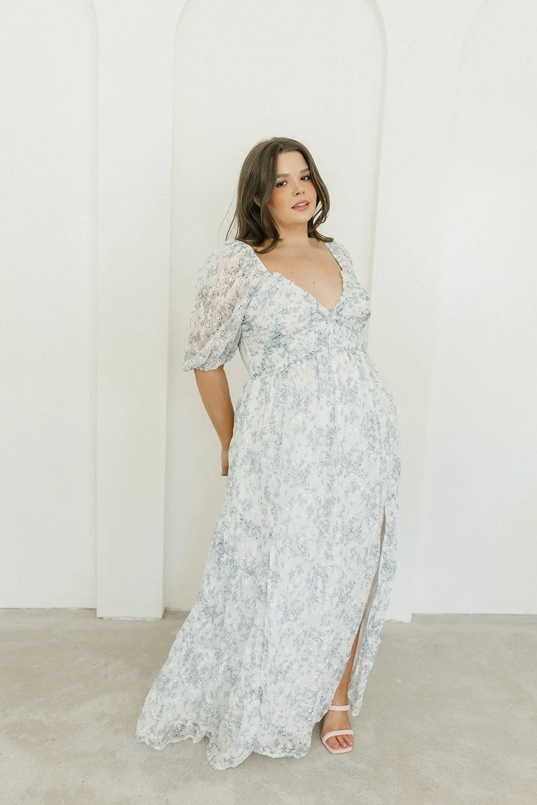 Daphne High Slit Eyelet Detail Maxi Dress in Blue and White Floral - Inclusive Sizing - Inclusive Sizing