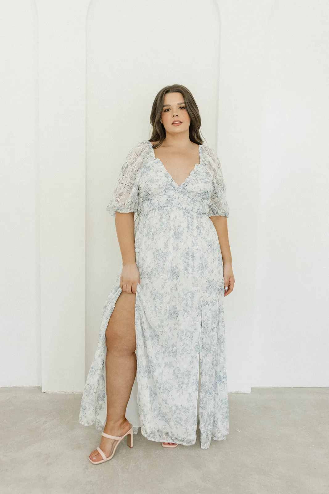 Daphne High Slit Eyelet Detail Maxi Dress in Blue and White Floral - Inclusive Sizing - Inclusive Sizing
