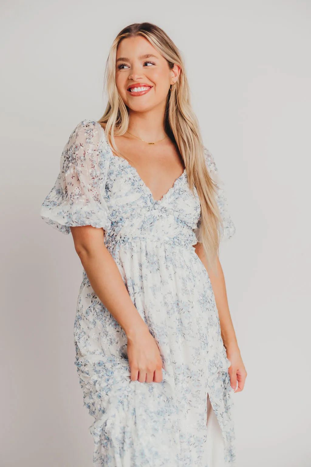 Daphne High Slit Eyelet Detail Maxi Dress in Blue and White Floral - Inclusive Sizing - Inclusive Sizing