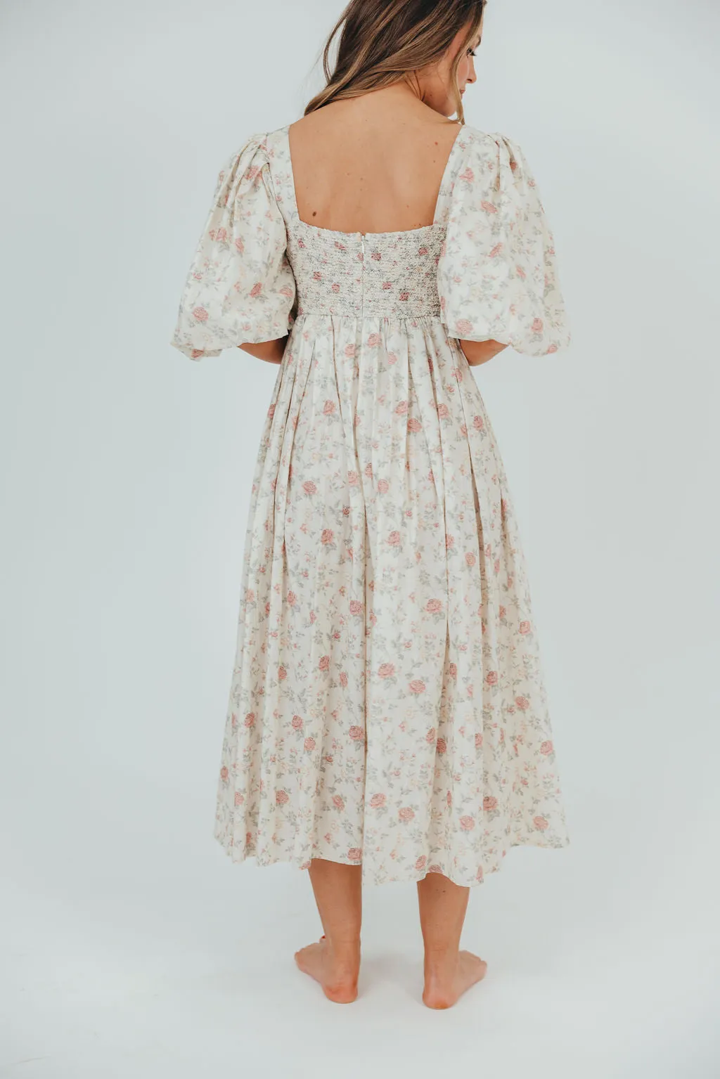 Harlow Maxi Dress in Off-White Floral - Bump Friendly & Inclusive Sizing (S-3XL)