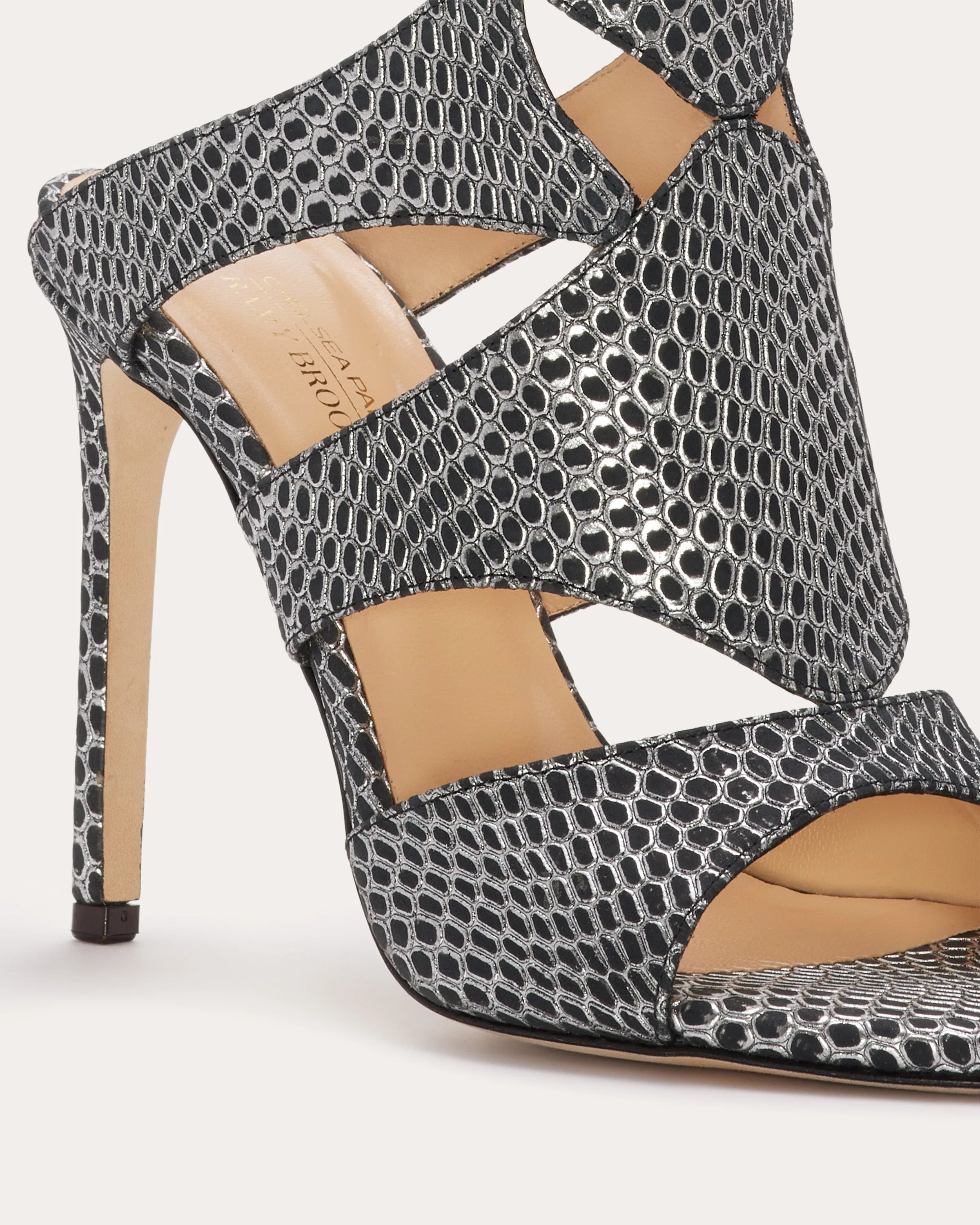 Huzar Cutout Sandals