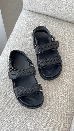 Taishi Slide - Black