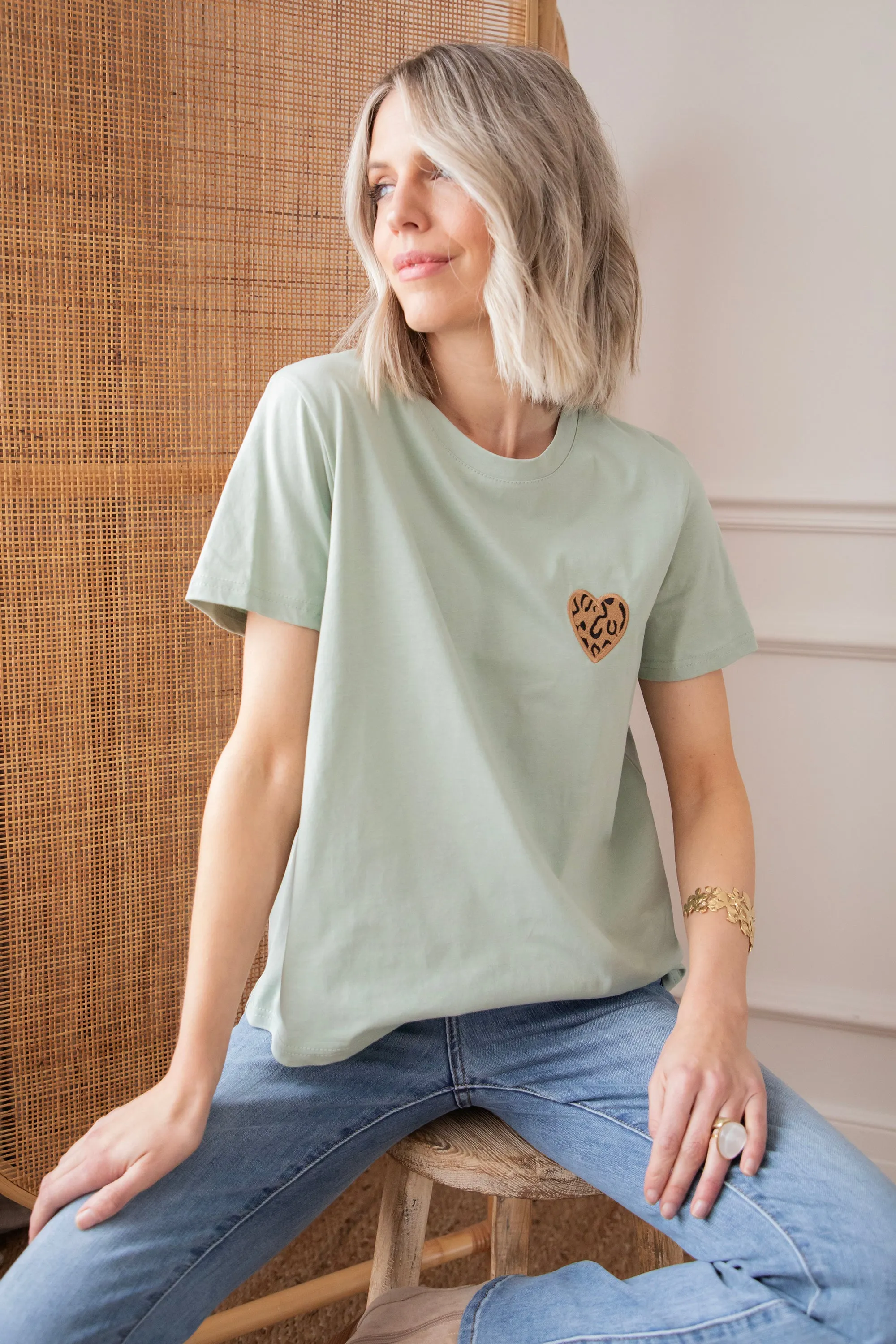 Wild Beating Heart Sage - T-Shirt