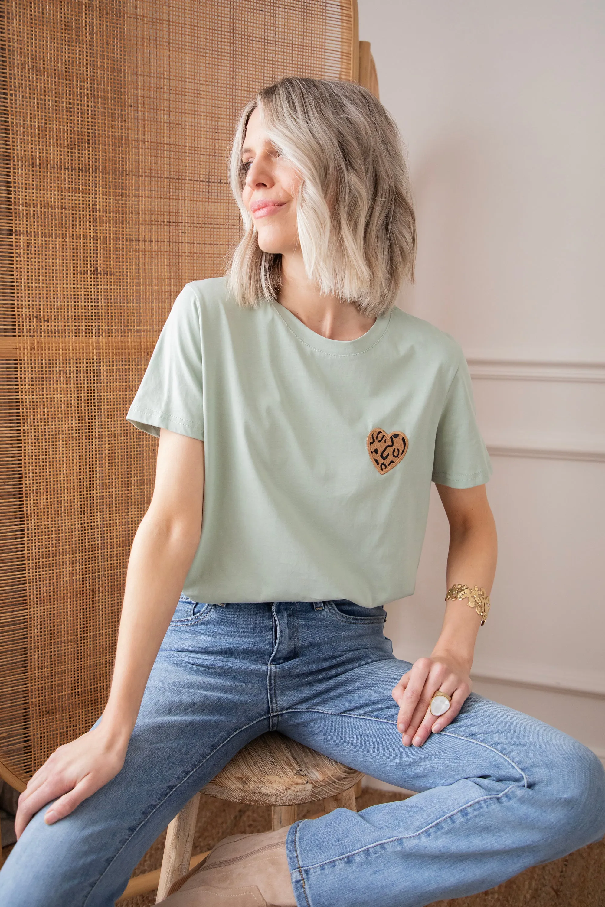 Wild Beating Heart Sage - T-Shirt