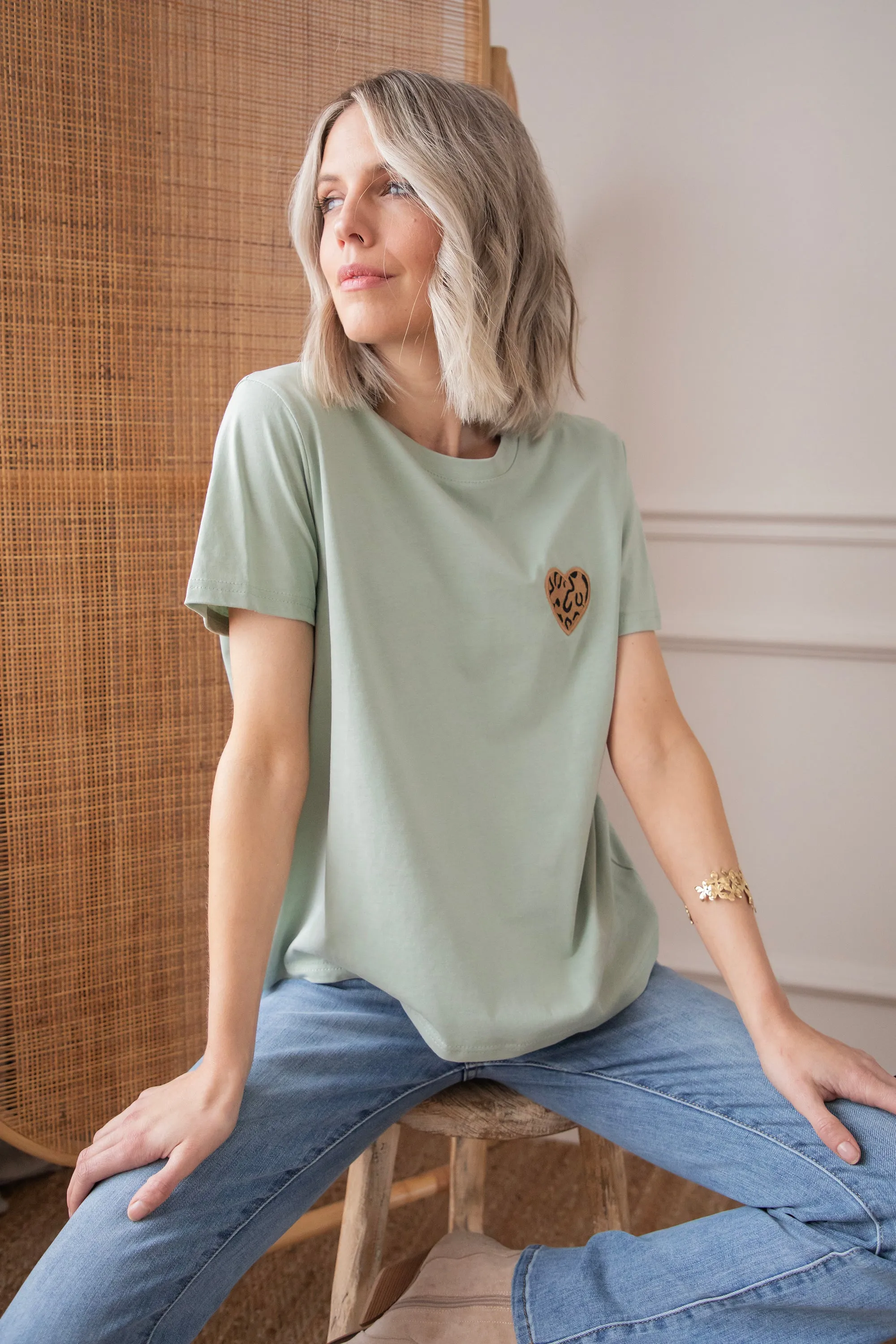 Wild Beating Heart Sage - T-Shirt